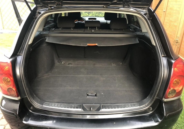 Toyota Avensis cena 6900 przebieg: 351000, rok produkcji 2005 z Jaworzno małe 37